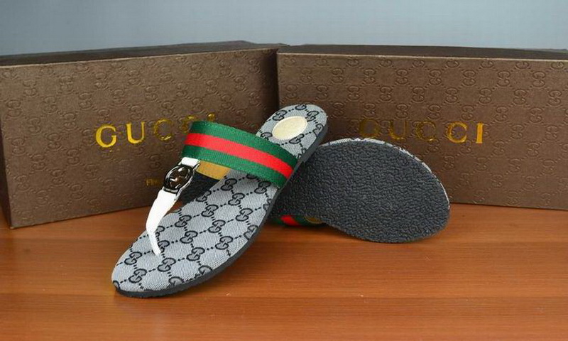 Gucci Slippers Woman--118